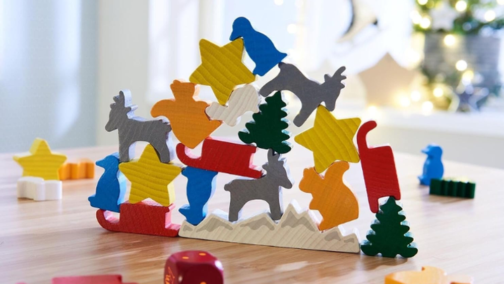 Animal Upon Animal – A Christmas Stacking Game Review