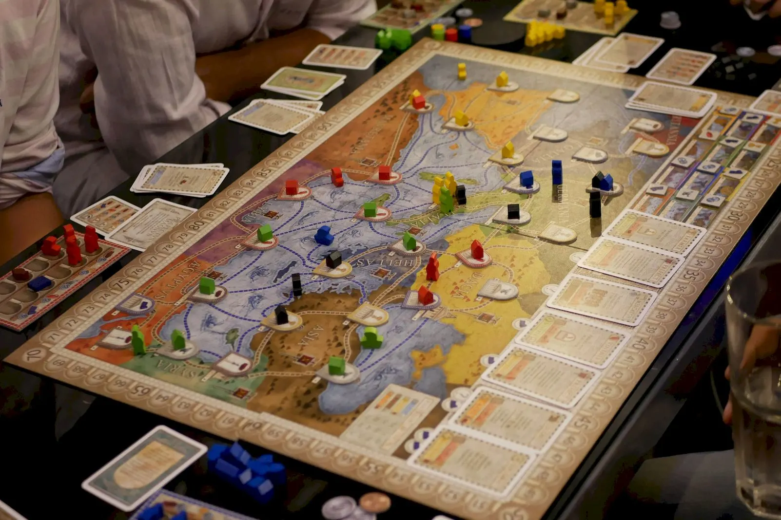 10 Best Family Board Games To Get Your Hands On in 2024
